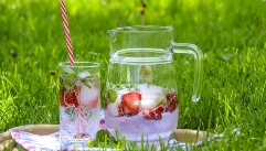 더운 여름, 건강 위해 찬 음료부터 끊어라?!