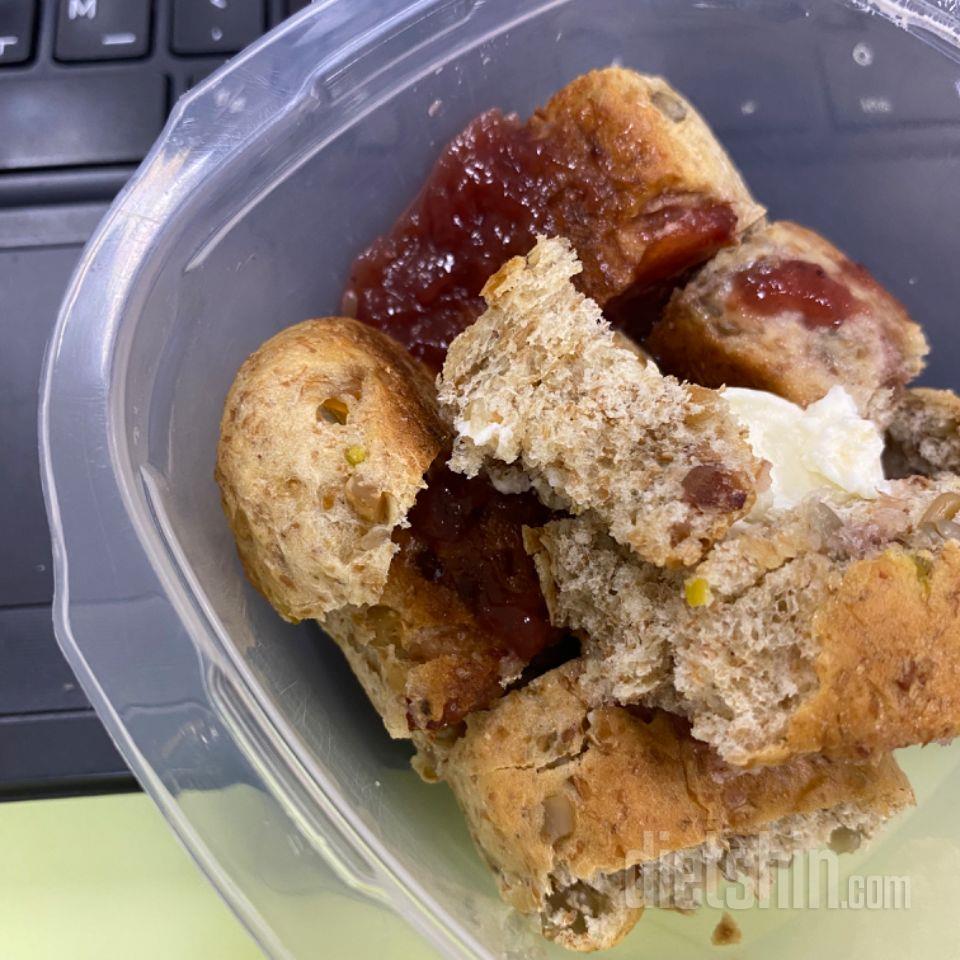 끄아앙 존맛이에요 원래 빵순이도 아닌