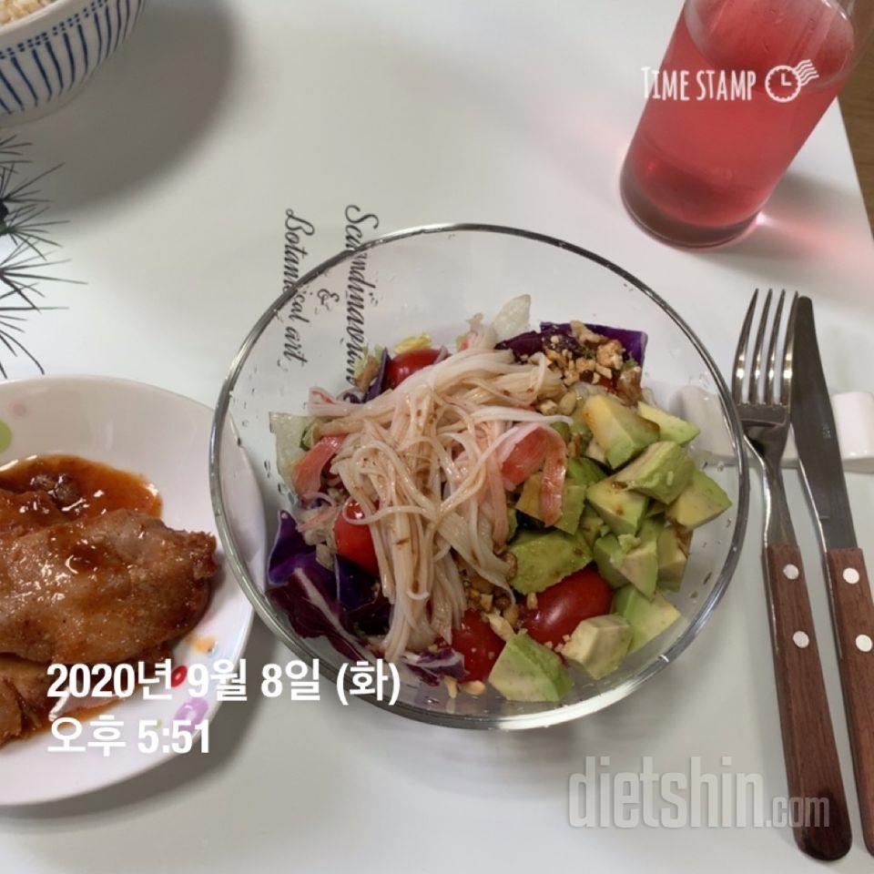항상 신선하게 오는 편이고 오래 둬도