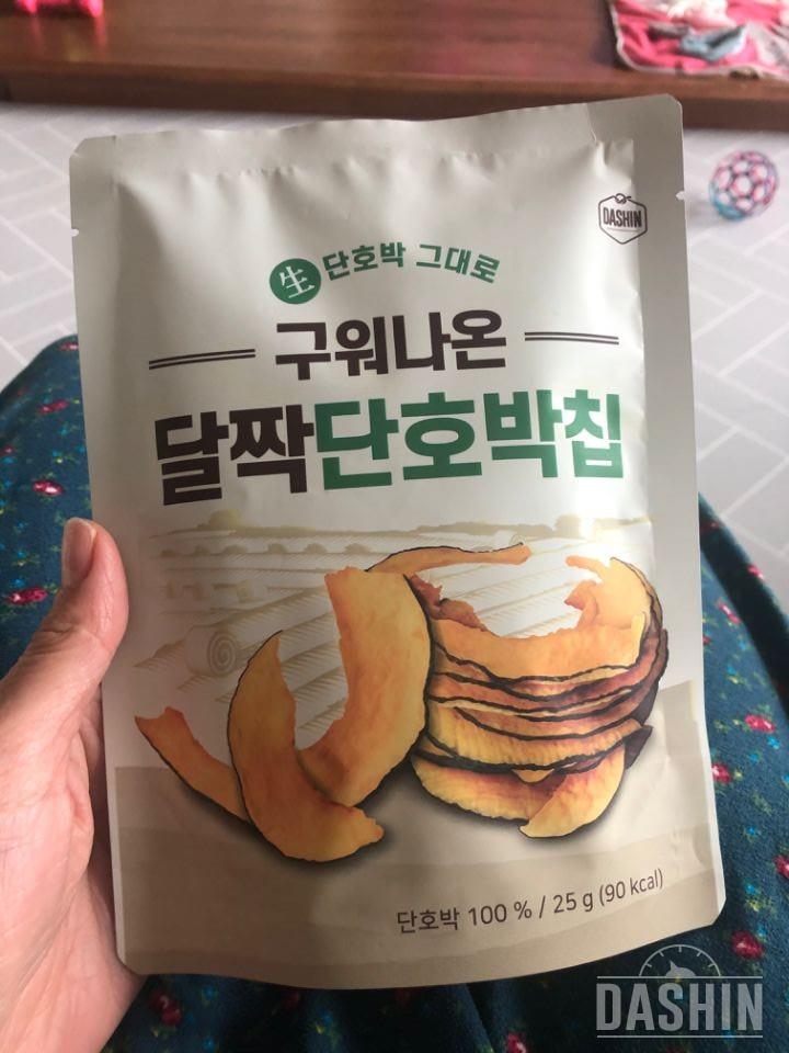 딱딱해서 전 오히려 좋아용 요새 입
