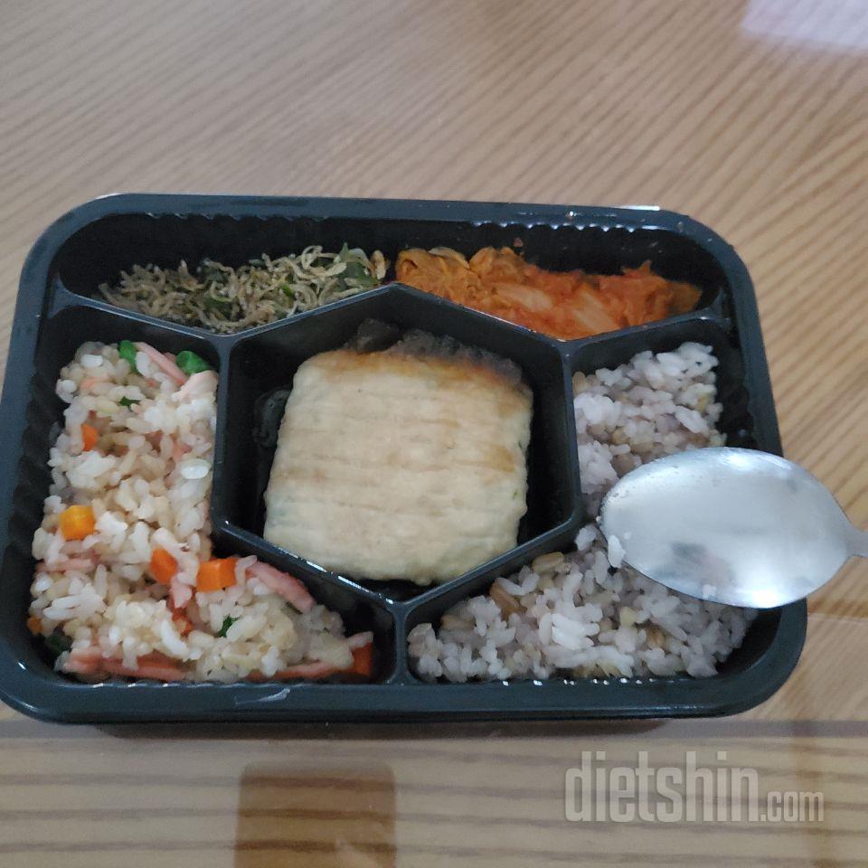넘 맛있고 골고루 들어있어서 또 시켜