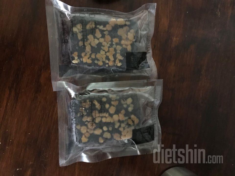 오오 꾸덕 그 자체
허브차래 같이 먹