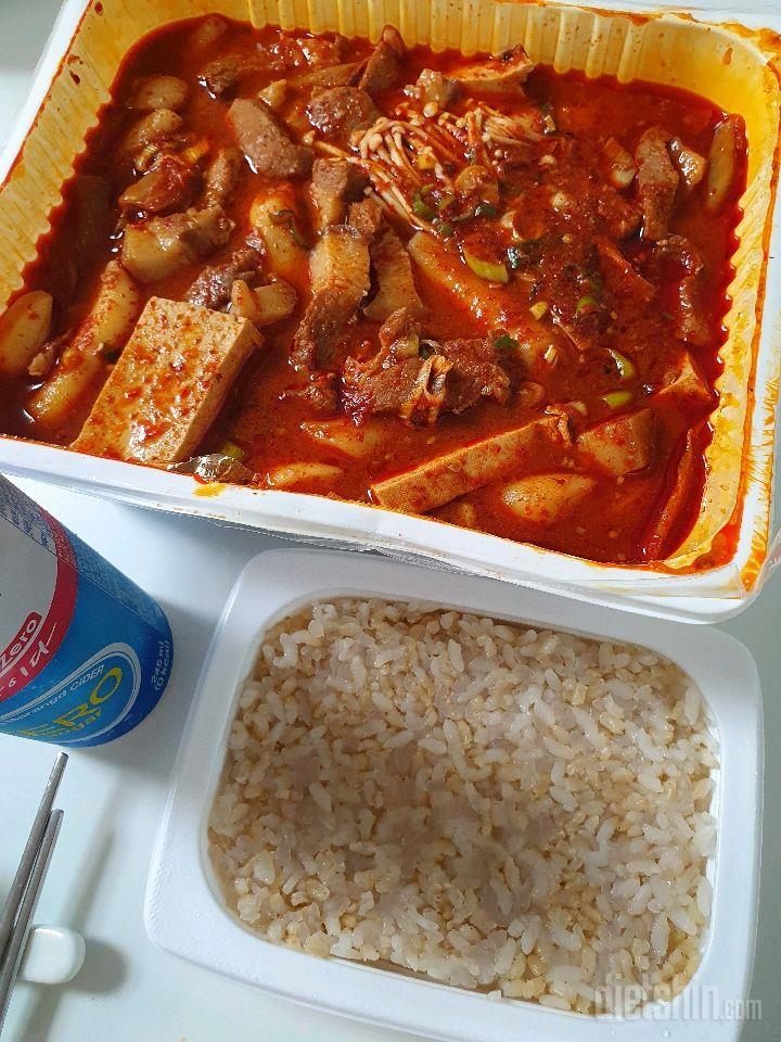 비빔밥, 볶음밥, 떡볶이..❤ 매운맛 사랑하는 다이어터입니다