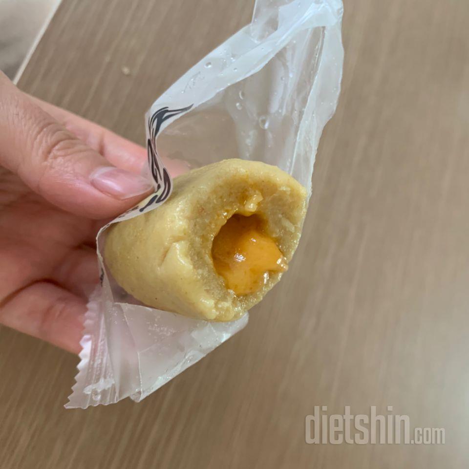 너무 맛있어용 배송은 사알짝 녹아 왔