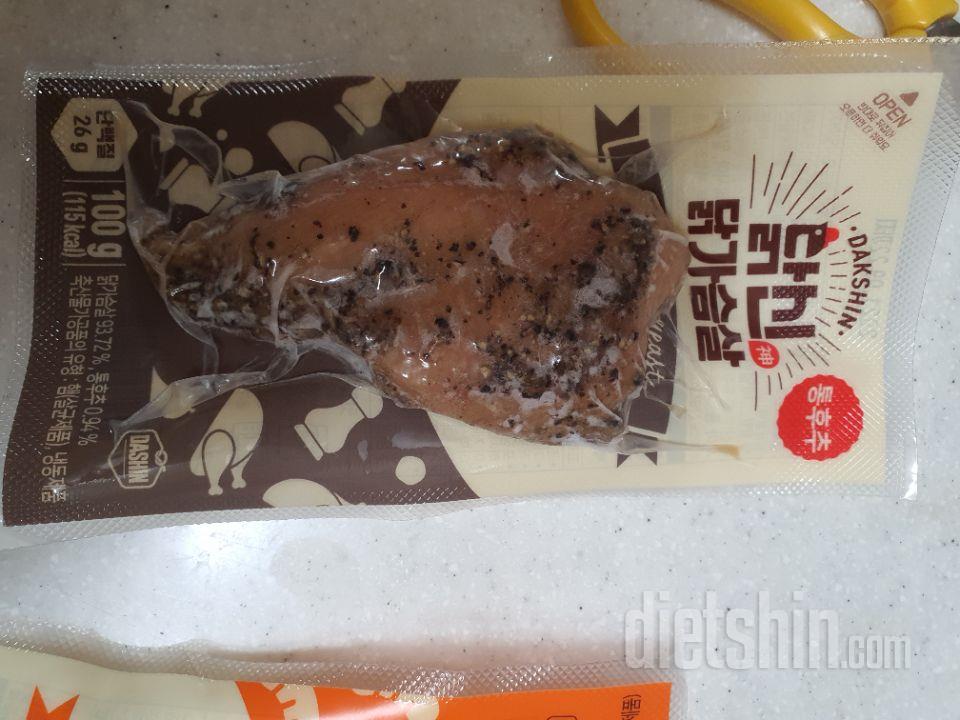떨어질때마다 사고 있어요
딴 데보다