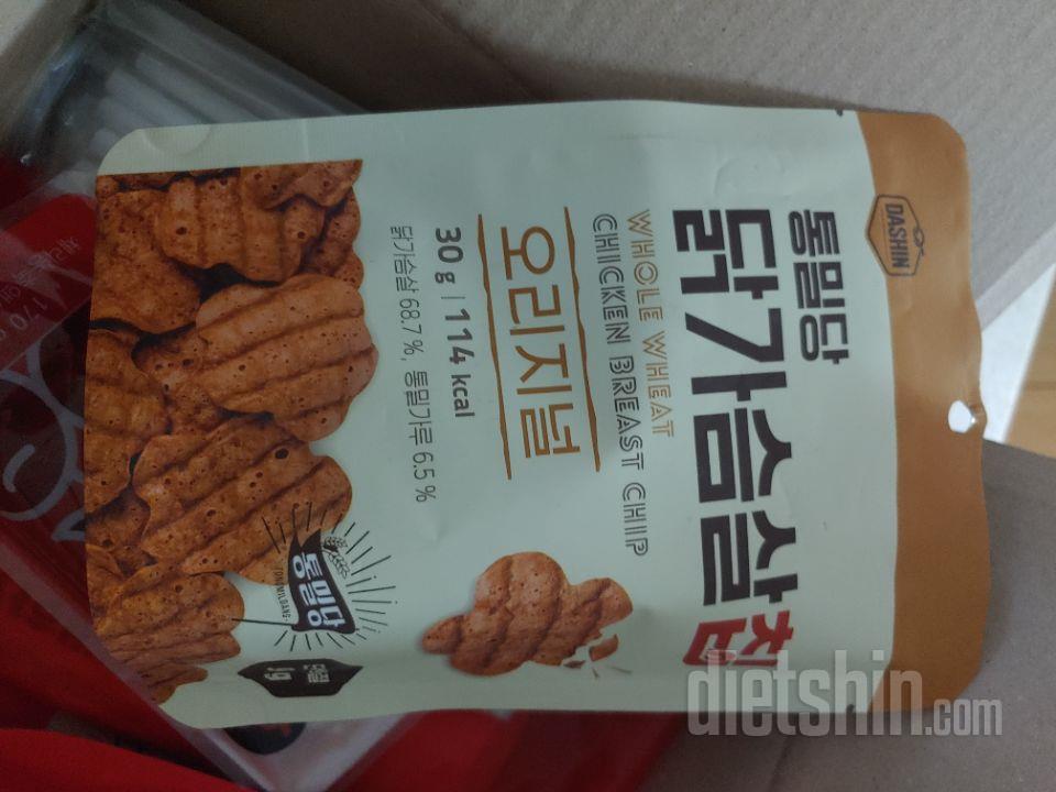 꾸이꾸이같은 식감은아니고
더 딱딱해요