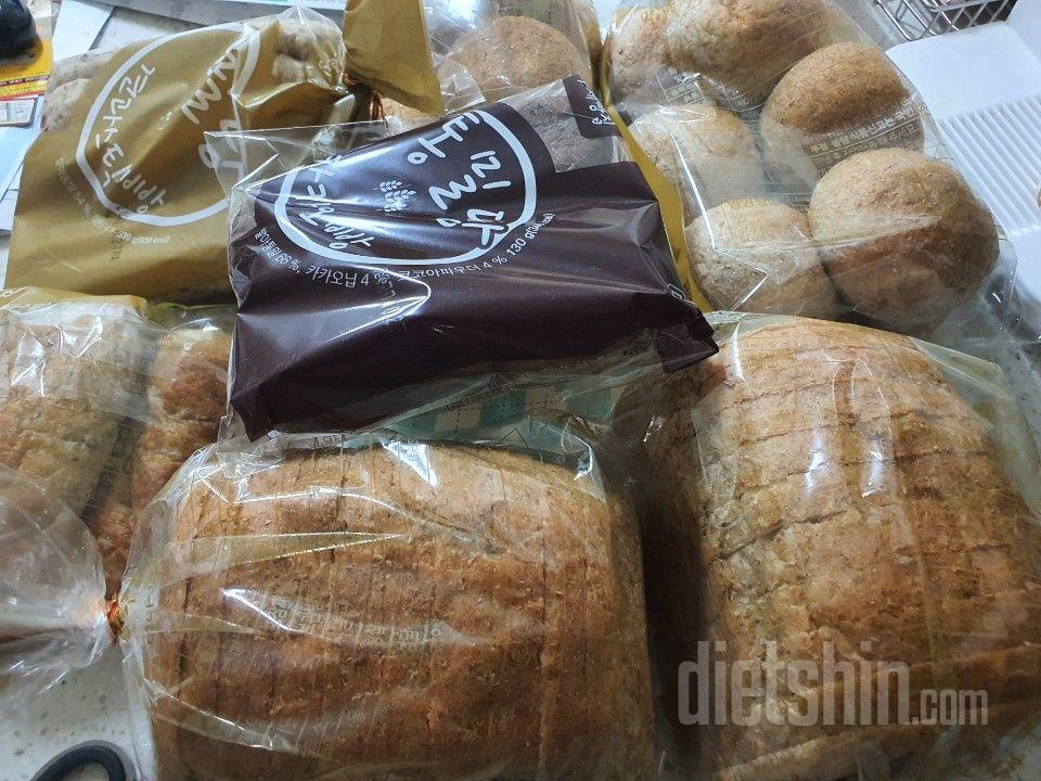 다이어트중인데 빵이 참기가 힘들어서