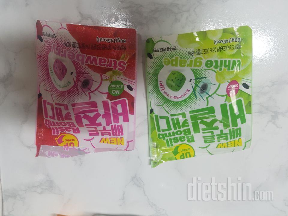 많이 달진 않지만 맛은 있어요~
근데