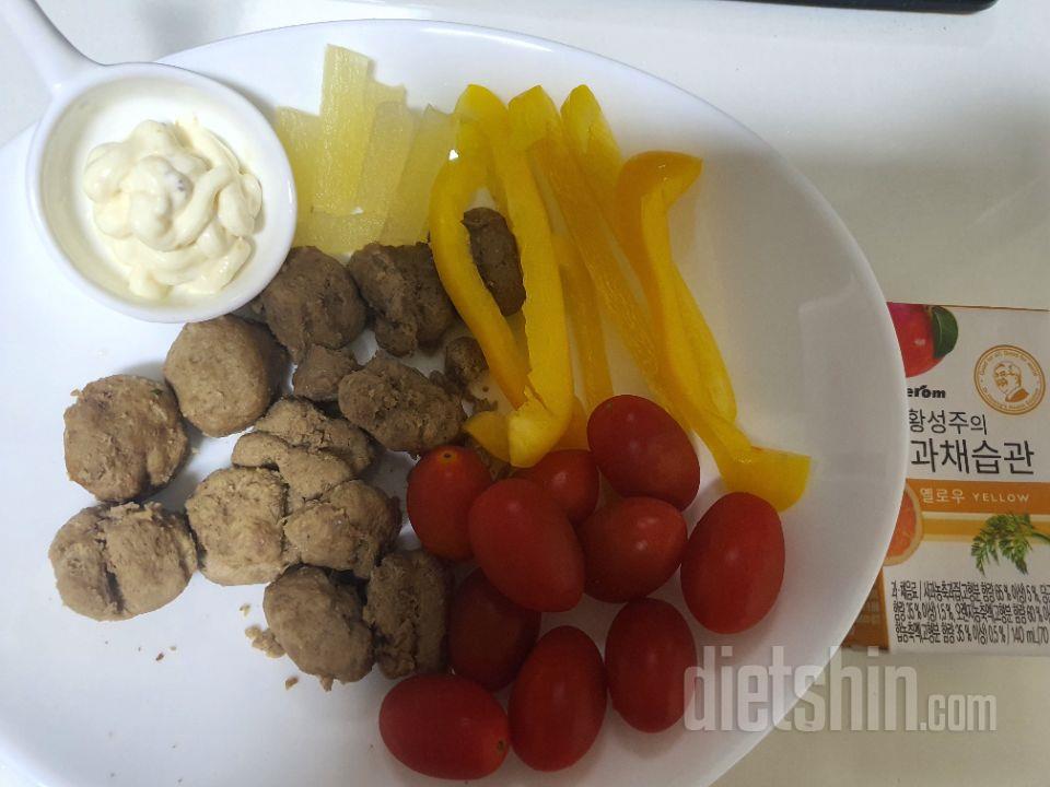 맛있어요 촉촉한감은 덜 해서  토마토