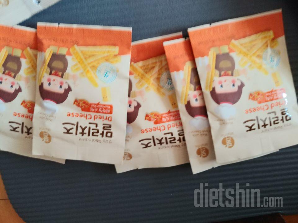 치즈를 좋아해서 종류별로 묶음 배송