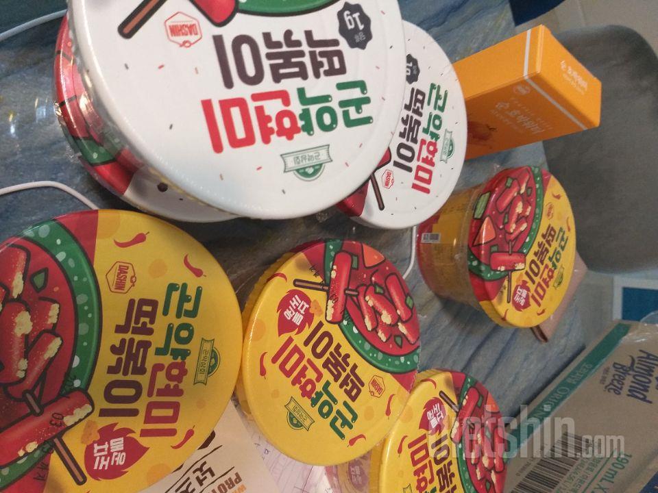 양이 너무 적어요 ㅠ
맛은 떡볶이맛이