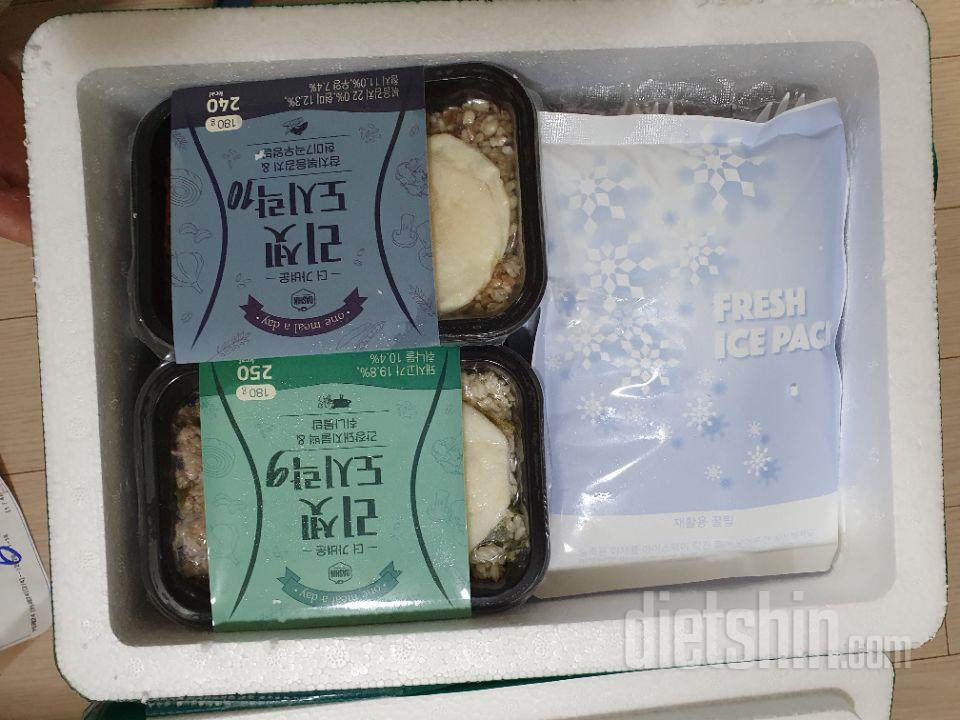 늘시켜먹어요. 양은 덕지만 맛은있어요