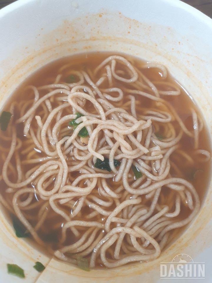 두근 두근 기다렸으나...
곤약 라면