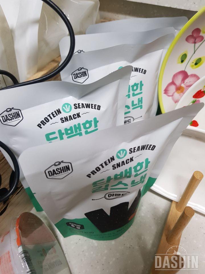 맛있어요~담백한데 아몬드 슬라이스가