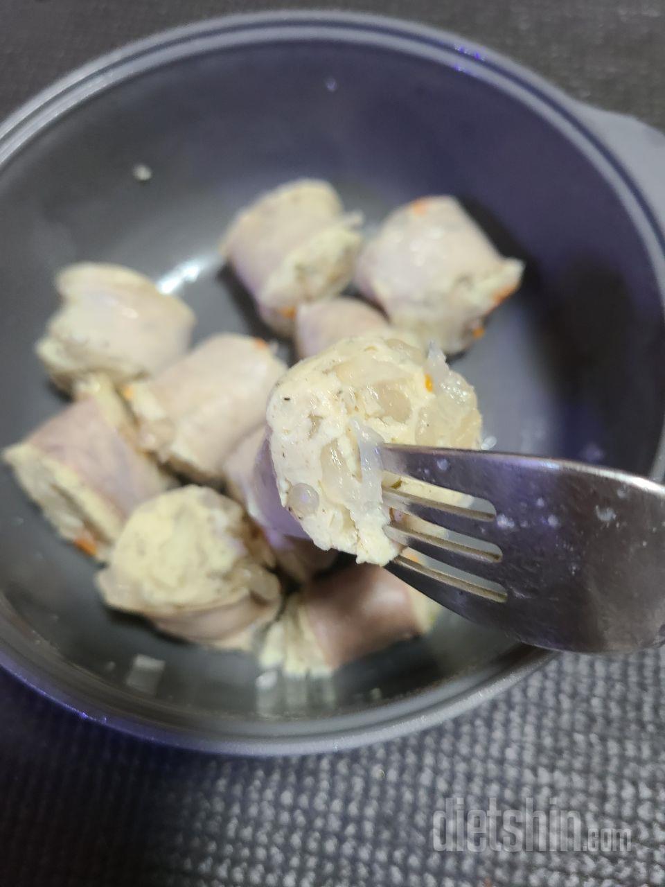 순대맛이 나는데 담백해서 좋으네요
칼