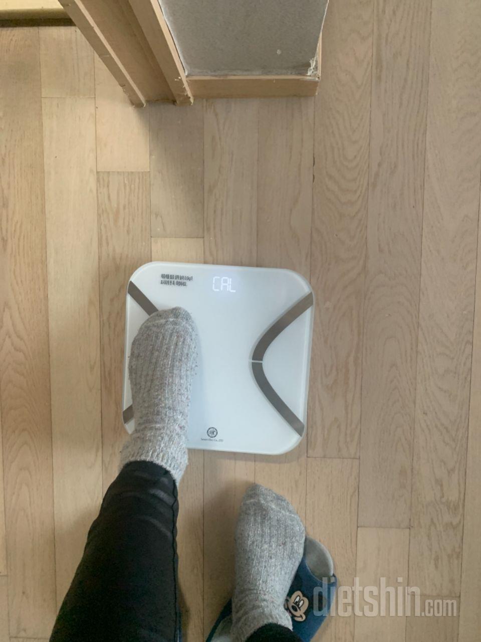 앱과연동해서 체중관리 식단기록까지 
