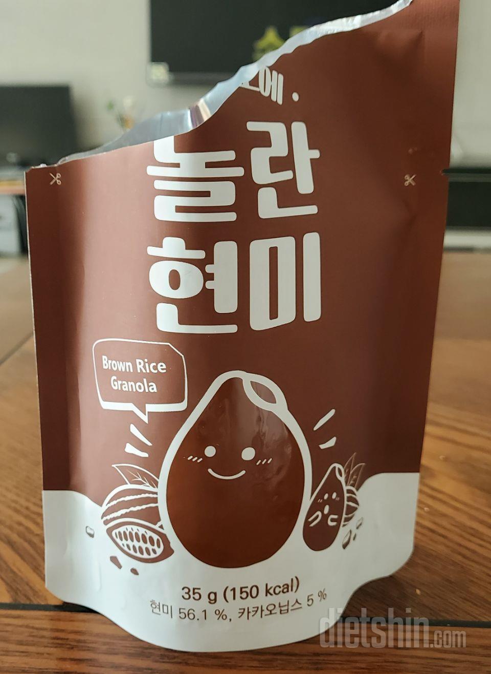 아몬드 브리즈 부어 먹었는데 맛있어요