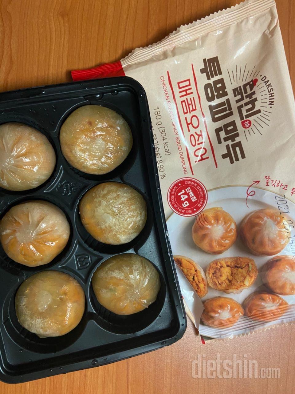 아직 투명피만두만 먹어봤는데 진짜 맛
