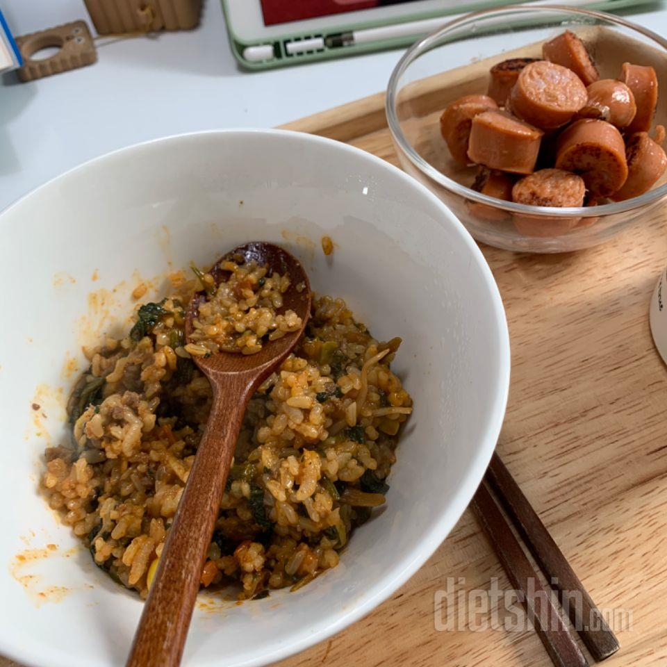 전주비빔 먹었는데 맛있어용 ㅎㅎ
곤약