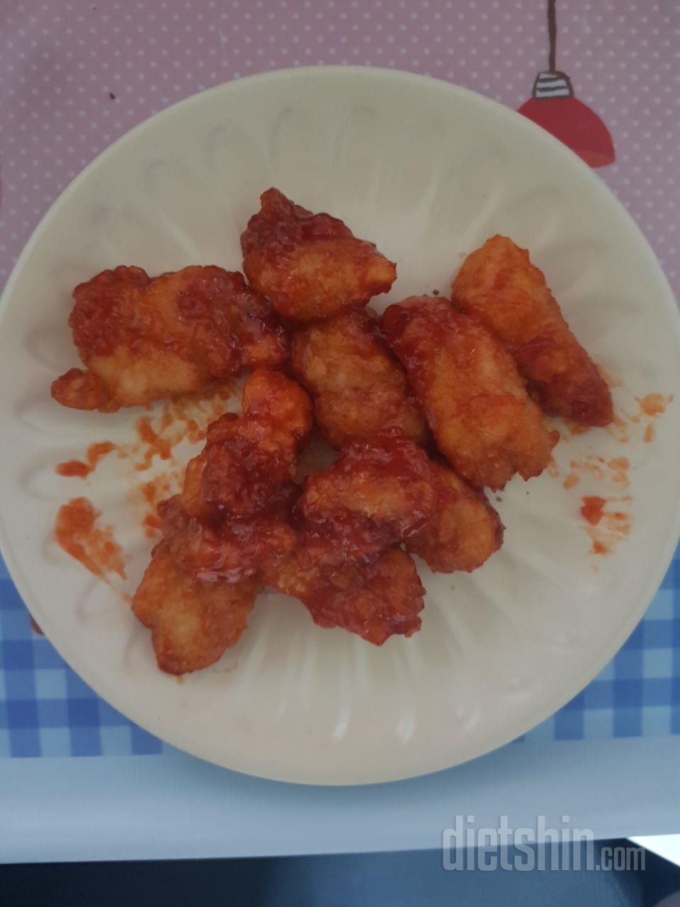 우와..... 진짜 양념치킨 맛이에요