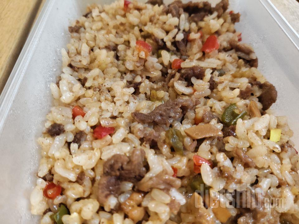 든든한 한끼 오늘은 현미밥
다 맛있어