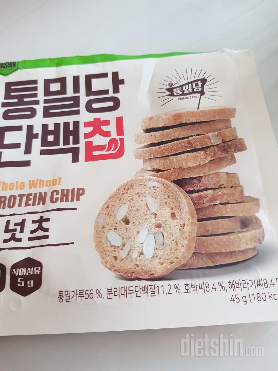 단백질 넛츠칩
달지않고 넘 맛있어요
