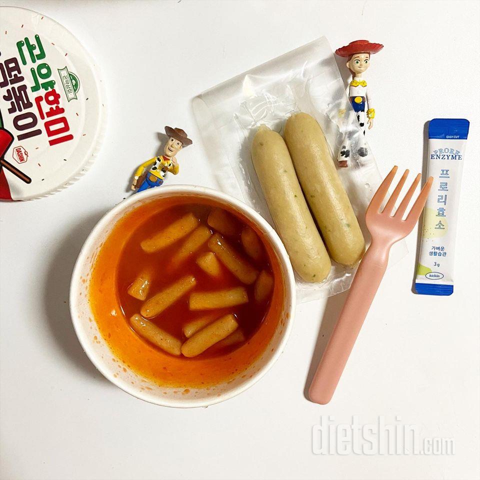 곤약 떡볶이인데 이렇게 맛있고 ..