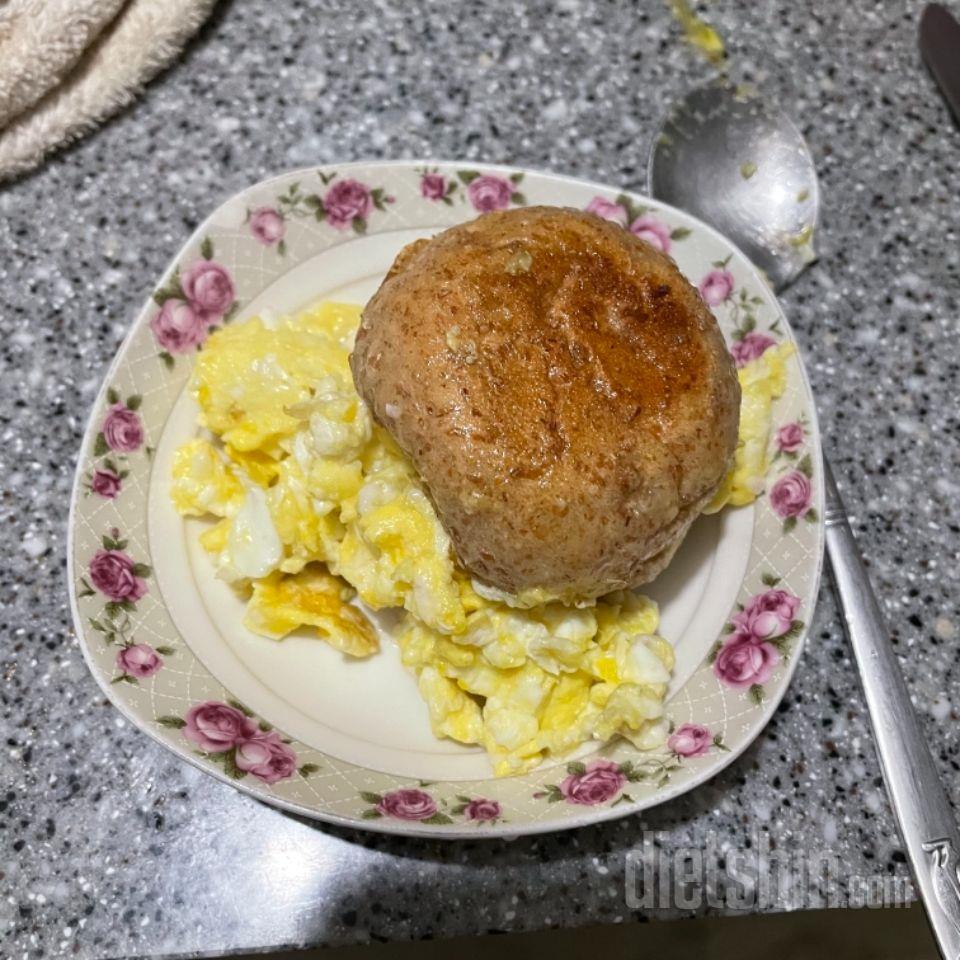 아직 모닝빵 밖에 못 먹어봤지만...