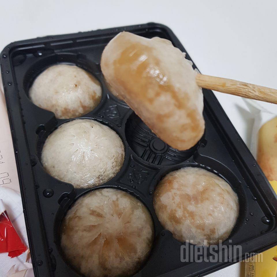 먹을만한데 제 입맛엔 그냥그래여 ㅠㅠ