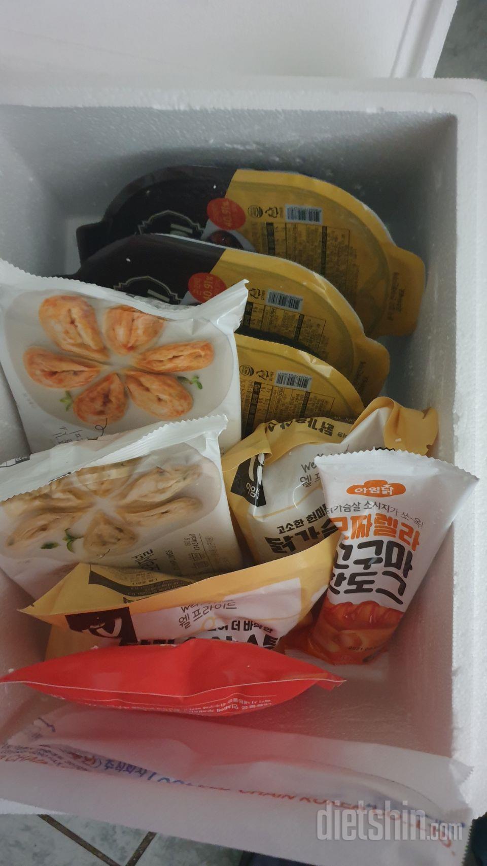 짜장떡볶이 맛있는데 양이 정말 적네요
