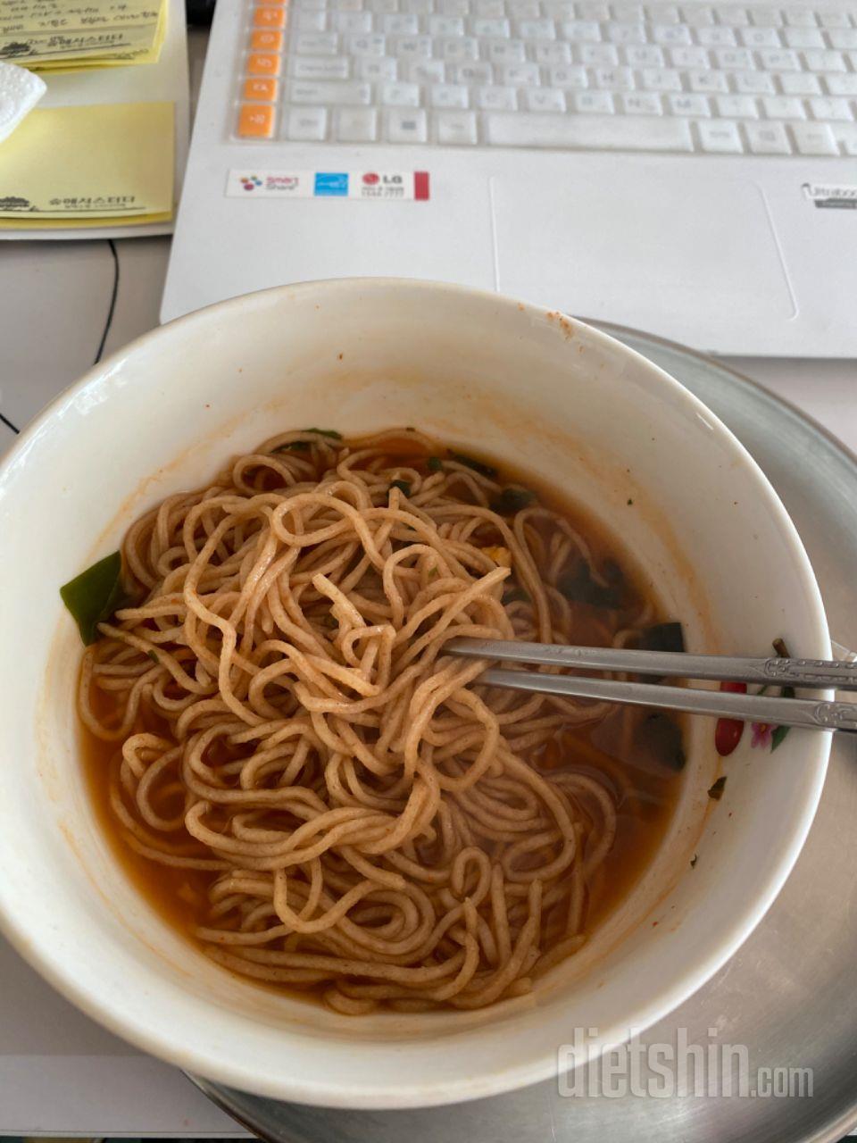 맛있긴 한데 약간 시큼한 냄새가 나요