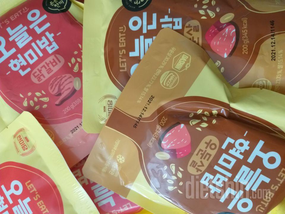 간편하고 양도 적당하고
맛있고 세일해