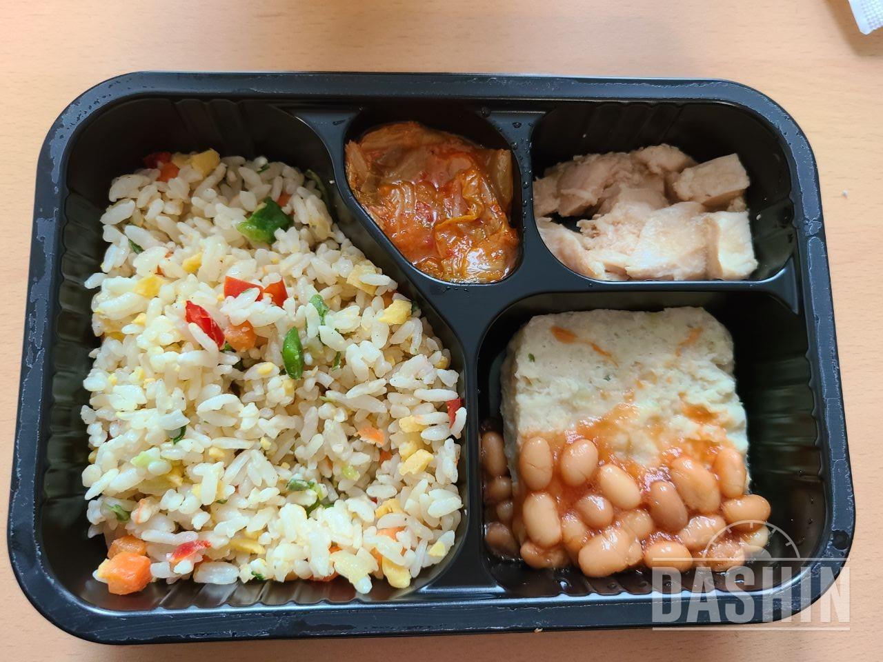 두부 스테이크 생각보다 훨씬 맛있네요