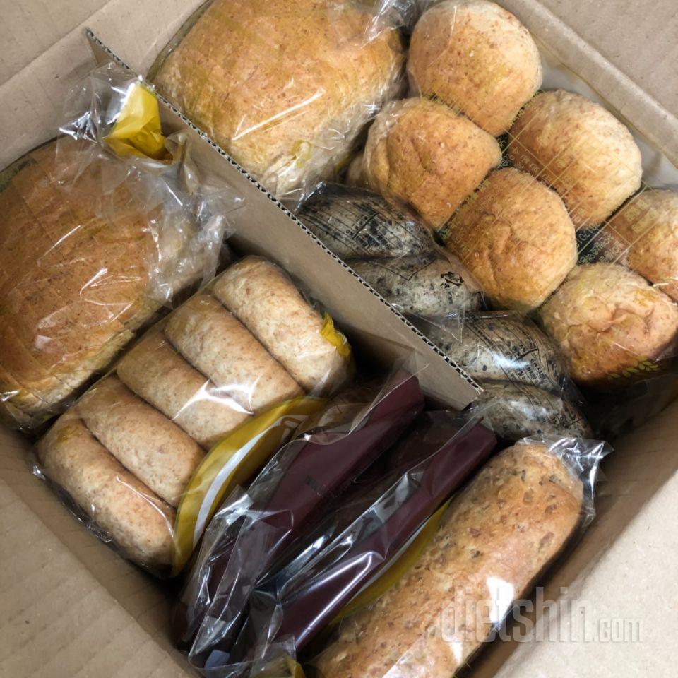 식빵은 샌드위치 해먹기 좋네요
베이글