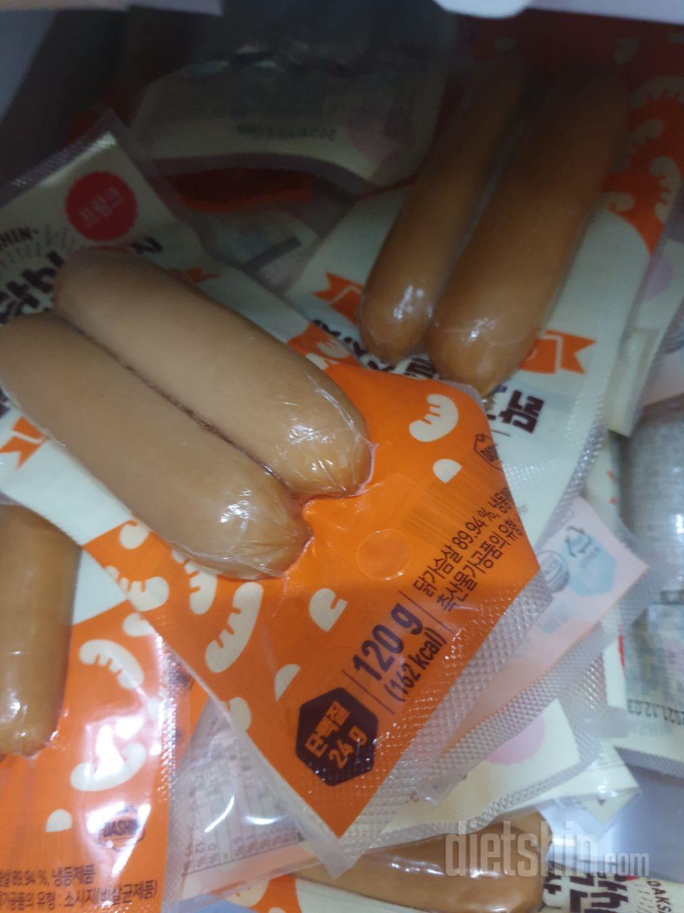 도시락하나론 허전해서~~ 소시지와함께