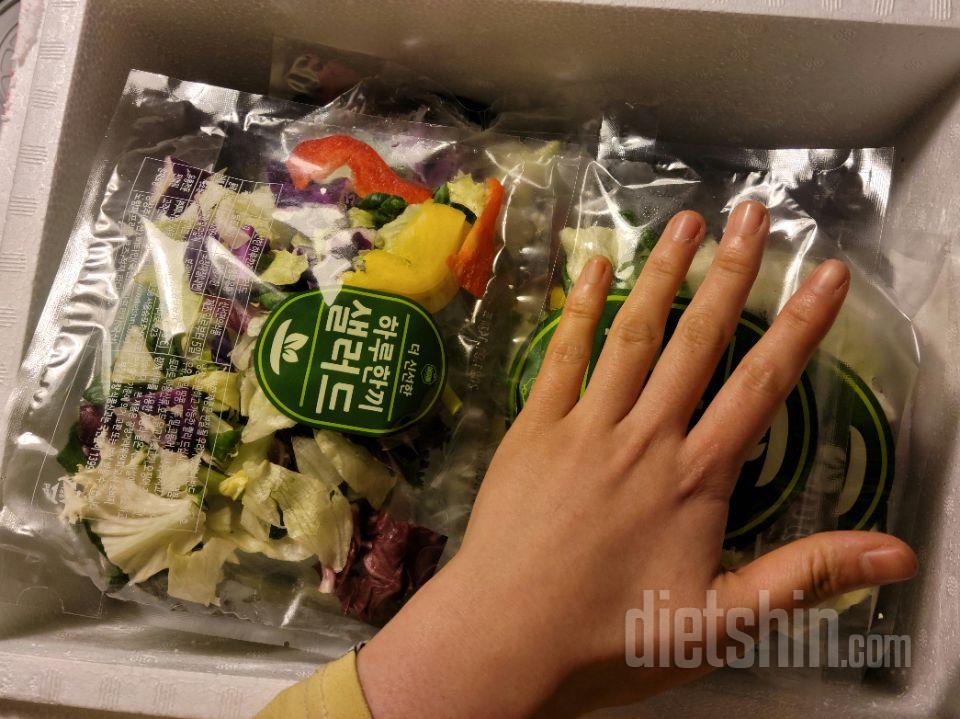 가격 미쳤죠
근데 무배라서 양이
쥐똥