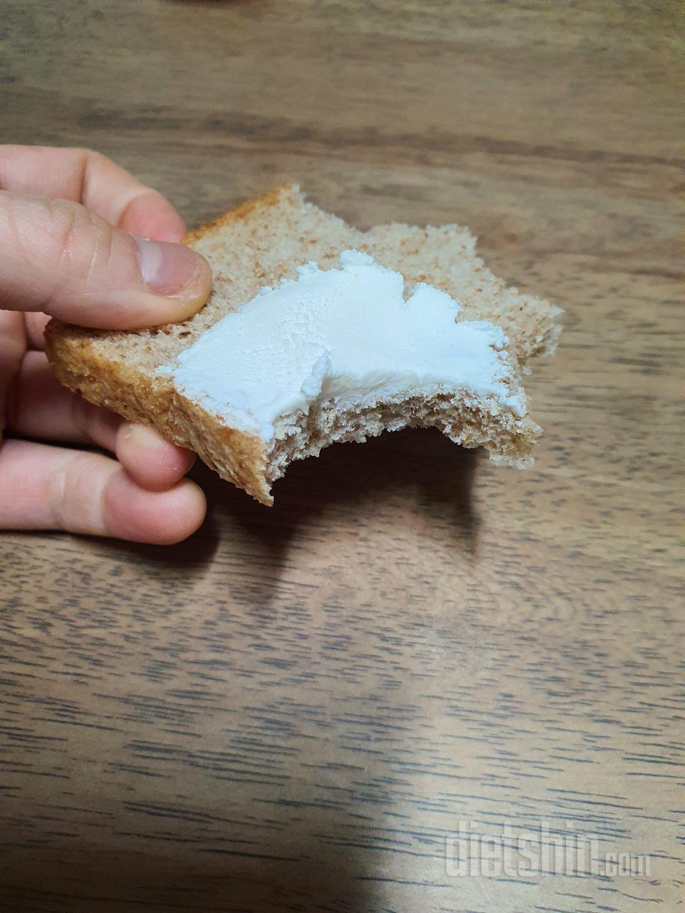 맛있어서 1개는모자라네요 ㅠ