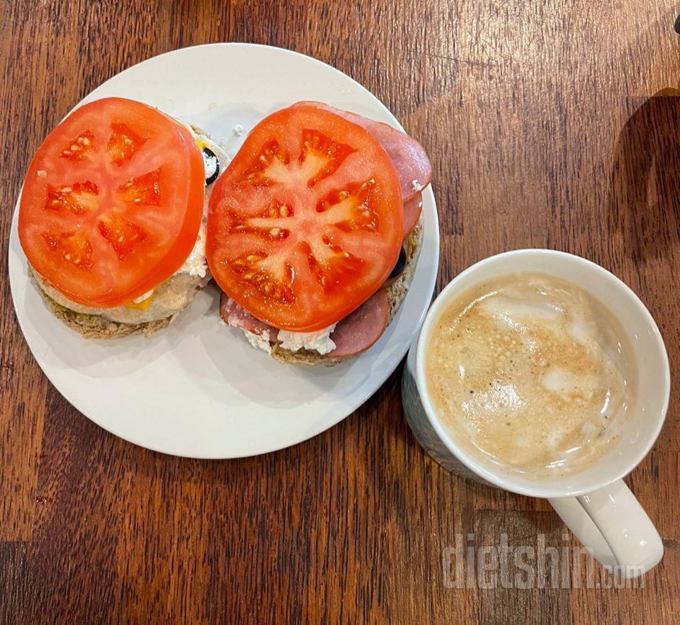 햄버거 안부러운 샌드위치에요 
요즘