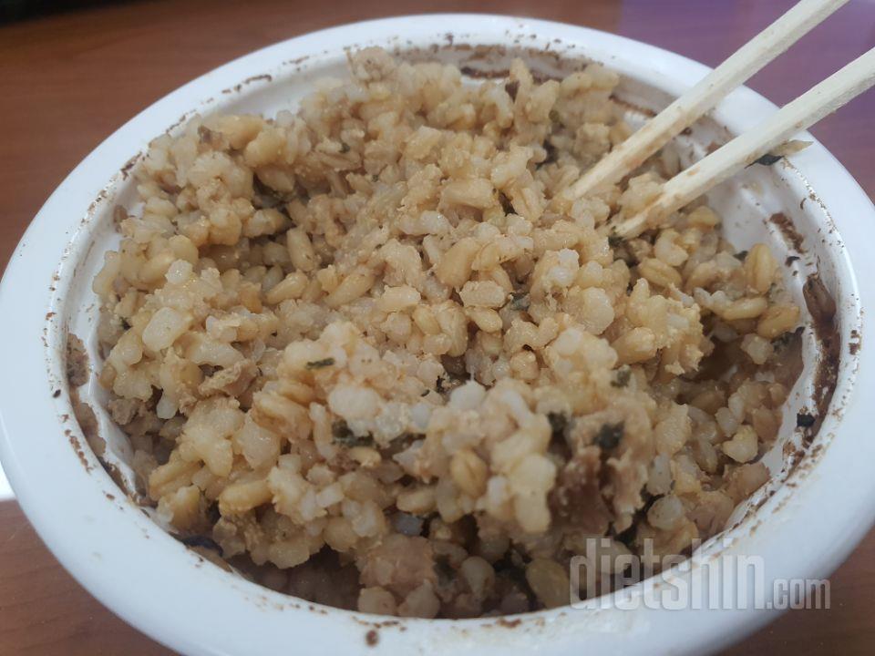 데운 후에 비쥬얼보고 흠칫하긴 했지만