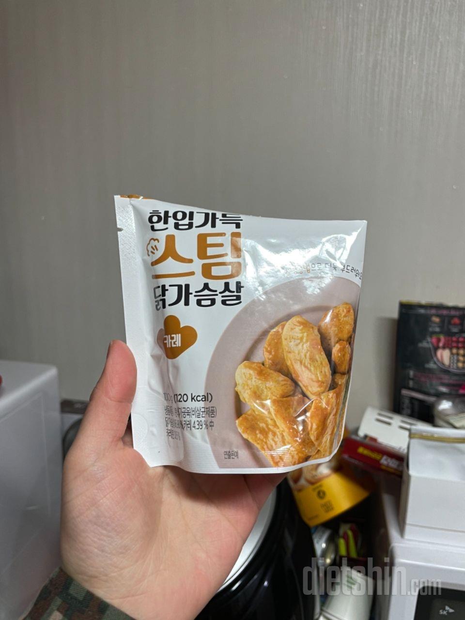 다른 맛은 안 먹어봤지만 카레는 양념