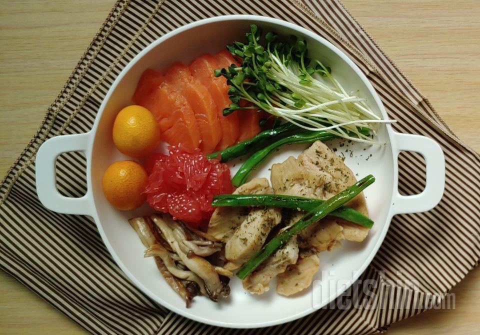 퍽퍽함 없이 부드럽고 맛있네요...간