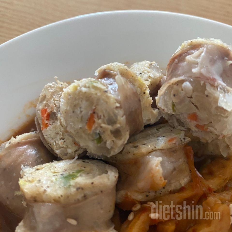 후기 보고 주문했는데 닭가슴살 맛만