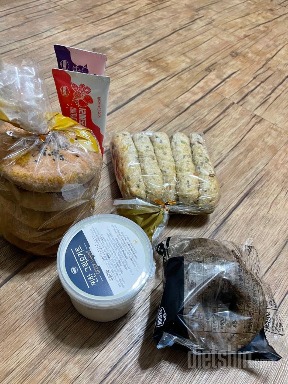 딸기잼만먹어봣는데 맛잇어용