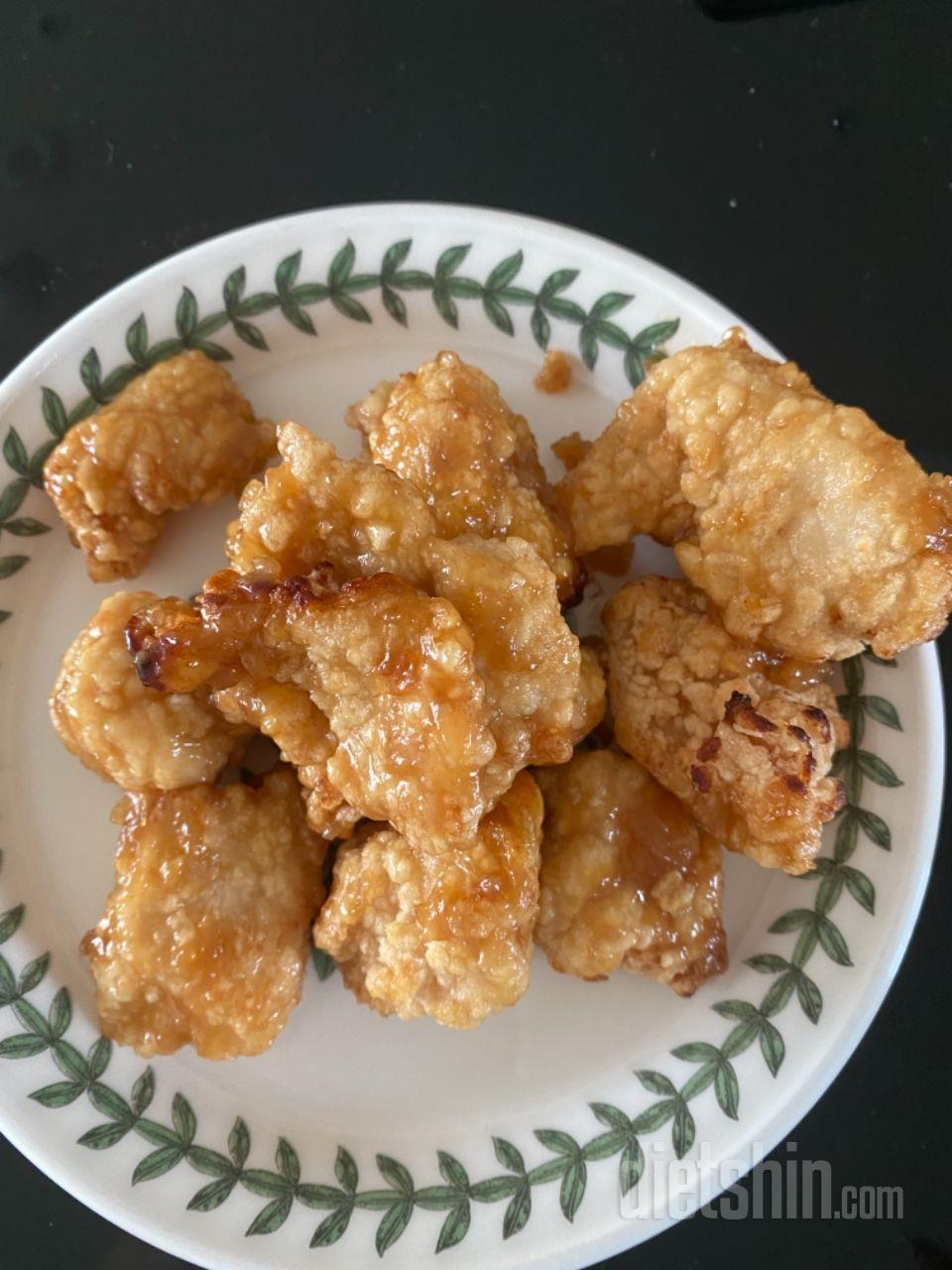 맛있어요! 그냥 속세 마늘치킨맛 근데