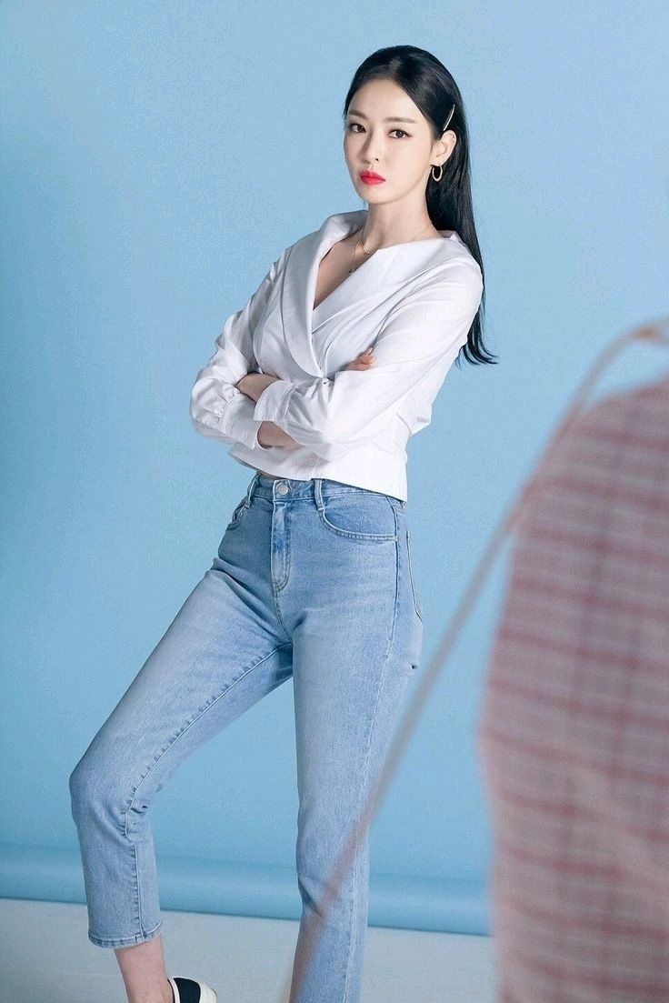 커뮤니티 자극사진 1탄👖👖연예인 흰티에 청바지 모음👖👖 다이어트신