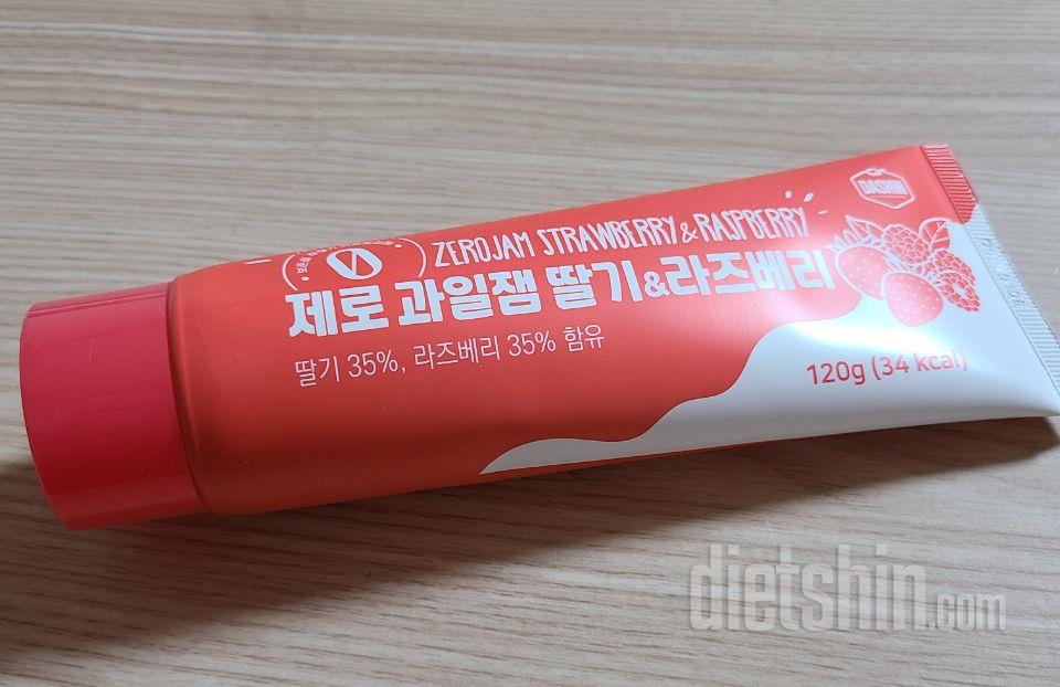 일반 딸기쨈에 비해 라즈베리 맛이 섰
