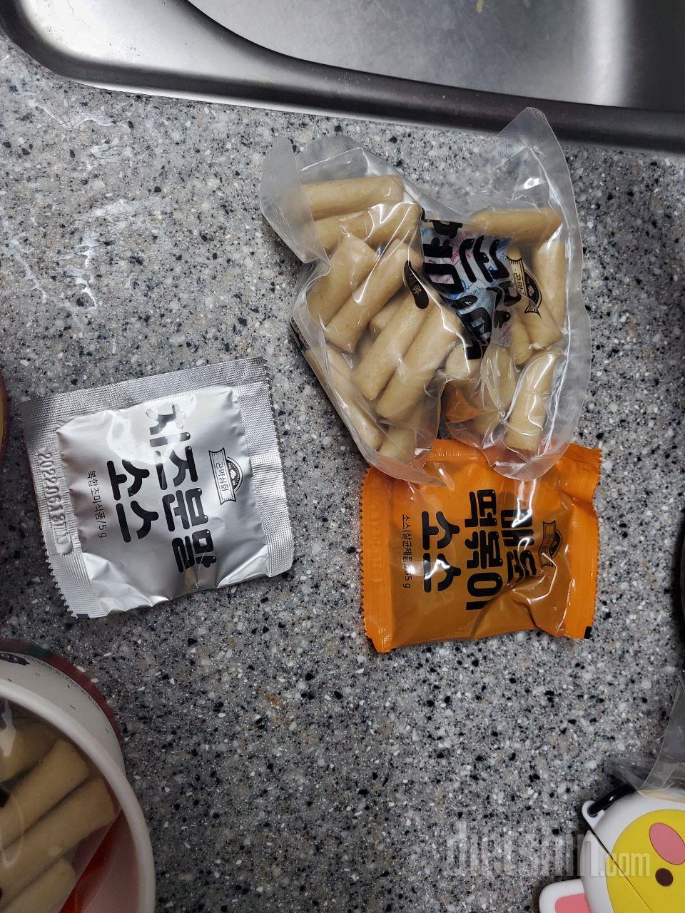 곤약현미떡볶이랑 곤약현미떡볶이매운치즈