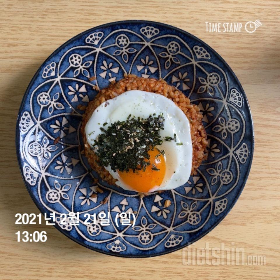 계란후라이 해서 올려서 먹었더니 간편