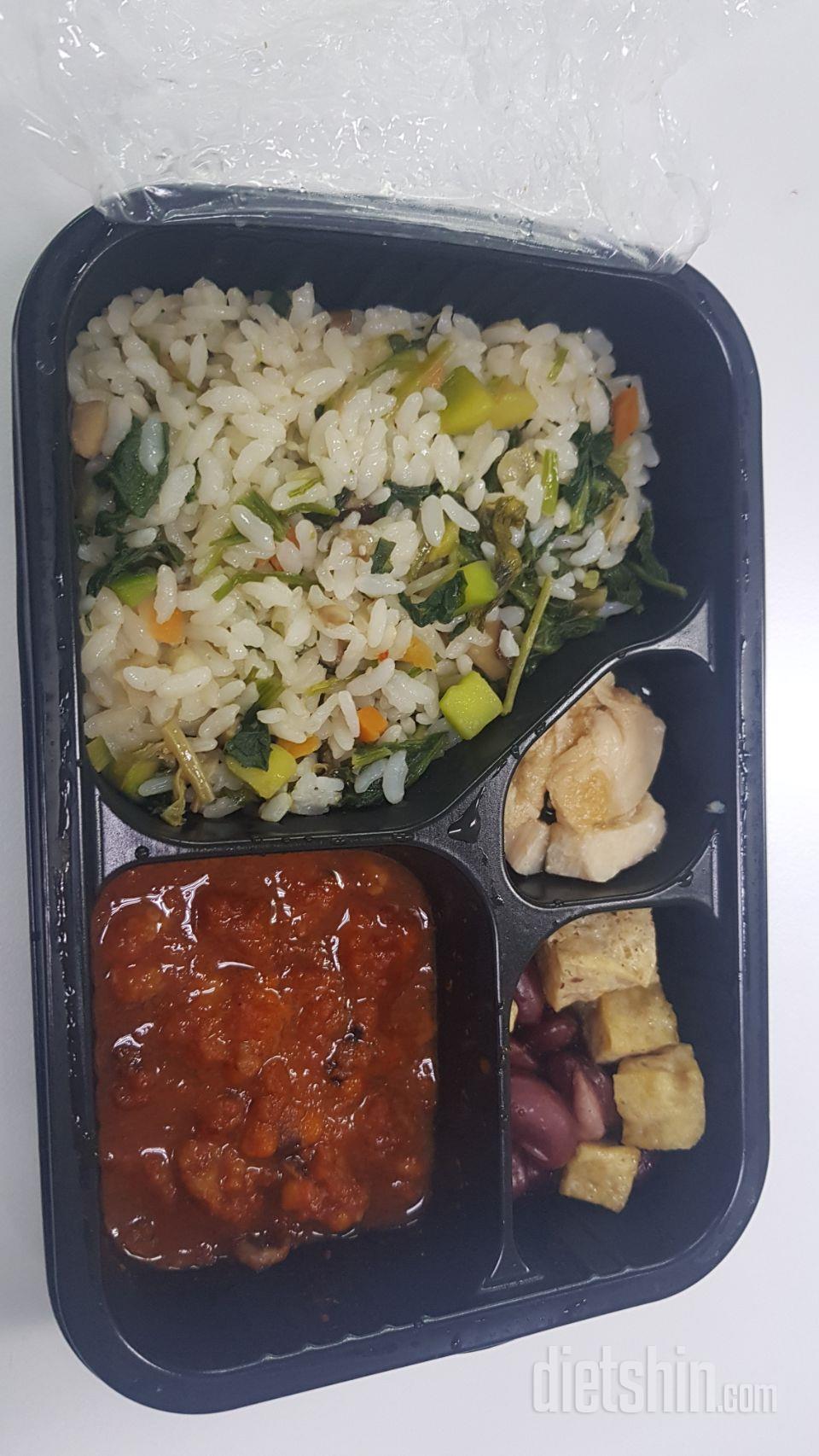 항상 구비해 놓고 먹는 도시락이에요