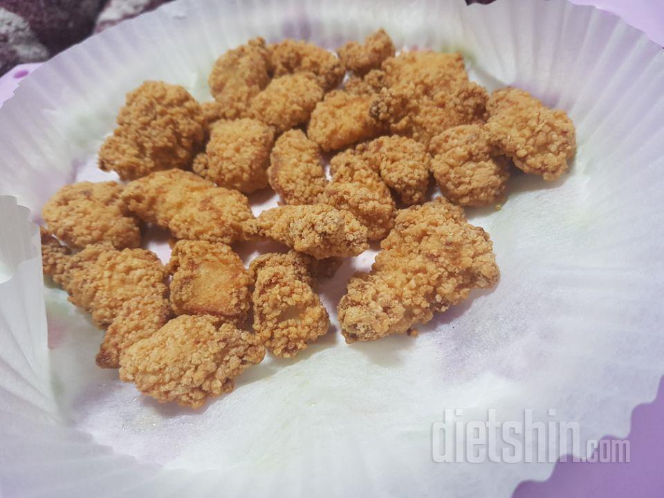 엄마가 치킨보다 더 맛있대요!!!
치